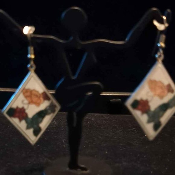 Retro Inlay Tile Earrings Flowers and Butterfly for Pierced Ears - Picture 6 of 6